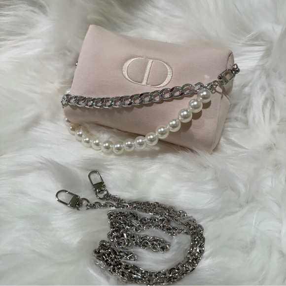 Dior Baby Pink Cosmetic pouch with crossbody chain - Picture 6 of 15